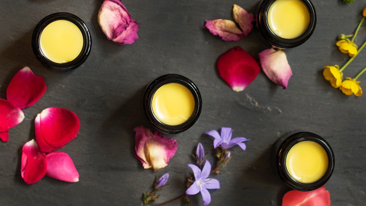 360Botanics's tweet photo. At last - the 🌼🌷 1st day of Spring! ⁠🌼🌷⁠
#⁠Spring and "springtime" refer not only to the season but also to ideas of rebirth, rejuvenation &amp; renewal - just what we all need right now after the last year of uncertainty.⁠
⁠
Featured here is our lovely Rose-Beauty-Balm https://t.co/tmyIQ3bMqO
