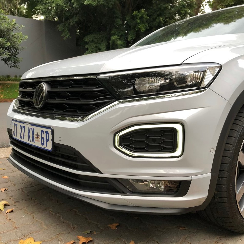 SpikeTheCarGuy's tweet photo. Day 1: T-Roc was one of @volkswagenSA’s most anticipated new models last year.

It’s not a junior Tiguan, sitting comfortably within the same price range - so why would you go for one? Driving the 2.0 R-Line to find out…

#vw
#troc
#5DayTest
#EatSleepDriveRepeat https://t.co/2jnmgNpbqb