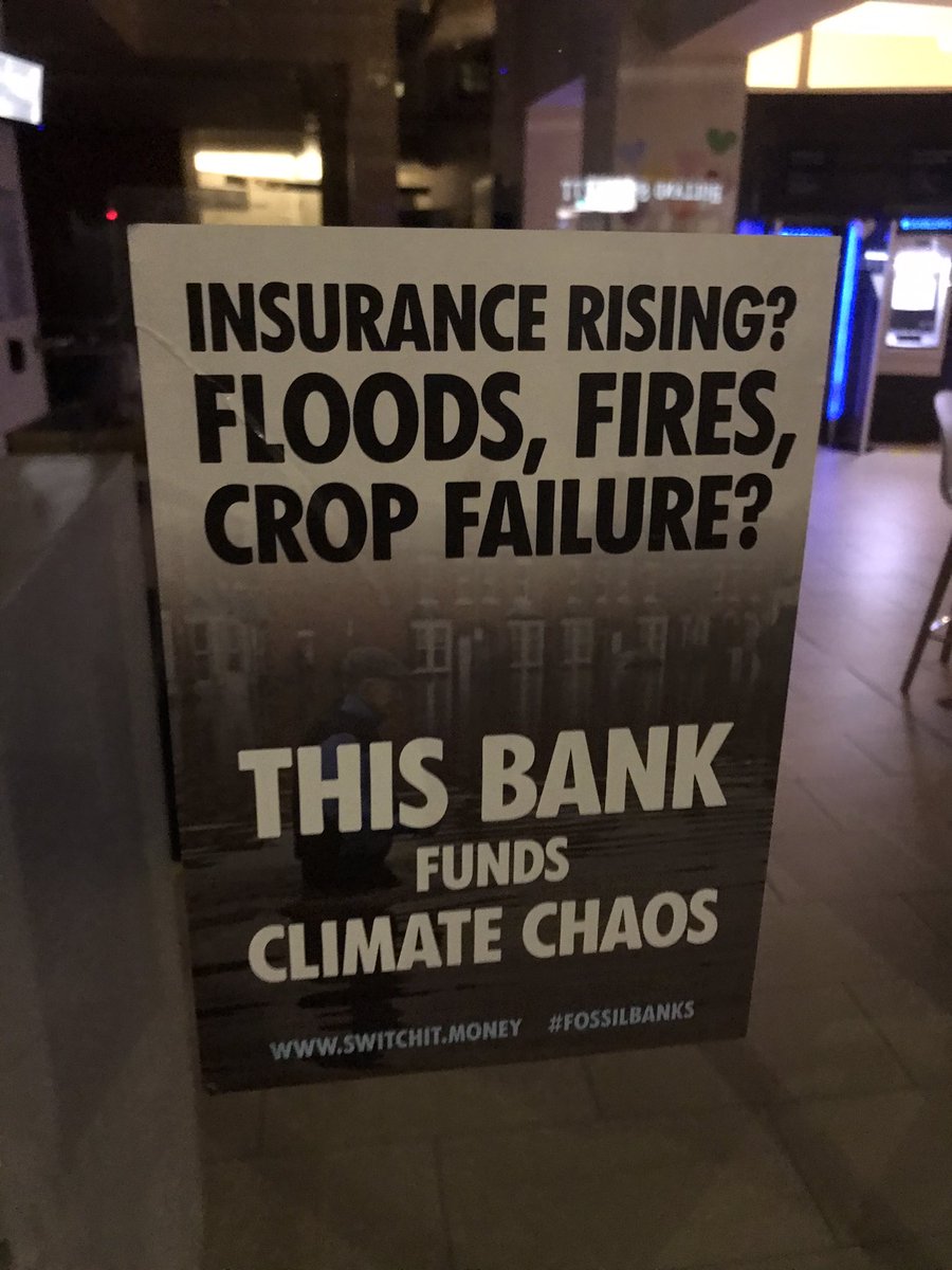 XRDidsbury's tweet image. High street banks have a responsibility to us all! A responsibility to divest from fossil fuels and stop destroying@l the environment for profit! What say you @BarclaysMan @HSBC_UK? #divest #fossilbanks #extinction #rebel #climate #moneyrebellion