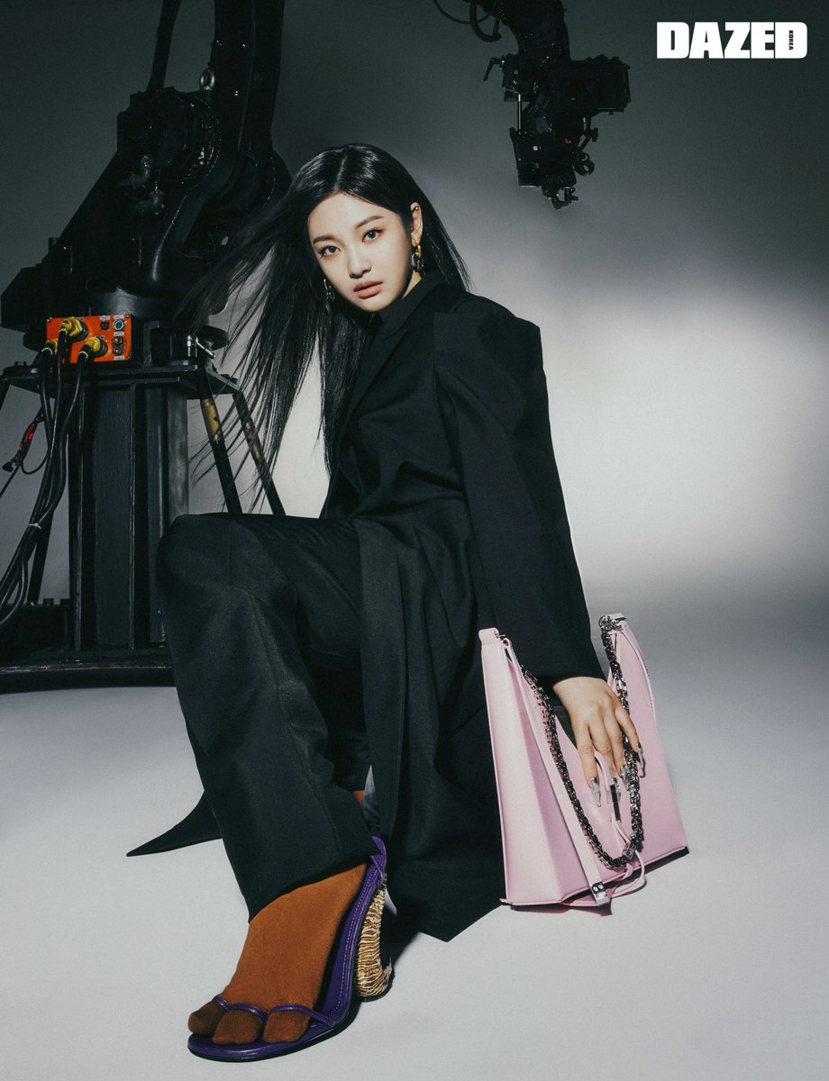 aespa on Twitter: "#광고 #aespa #æspa #에스파 #NINGNING #닝닝 #GIVENCHY