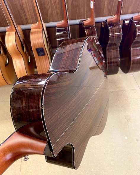 FurchGuitarsUK's tweet photo. Shining Yellow beauties ❤
#Furchguitars 
https://t.co/2Oln0ZOFkJ https://t.co/QpQwLaNFqO