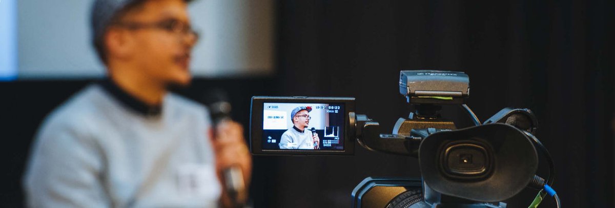 PSpremberg's tweet image. In der #PrepClass werden internationale Studieninteressierte über die vielfältigen Studienmöglichkeiten an der @Filmuni informiert–vom Bachelor bis zum Master. Wenn Sie sich für einen künstlerischen #Studiengang bewerben möchten, unterstützen wir Sie. 
filmuniversitaet.de/studium/studie…
/rh