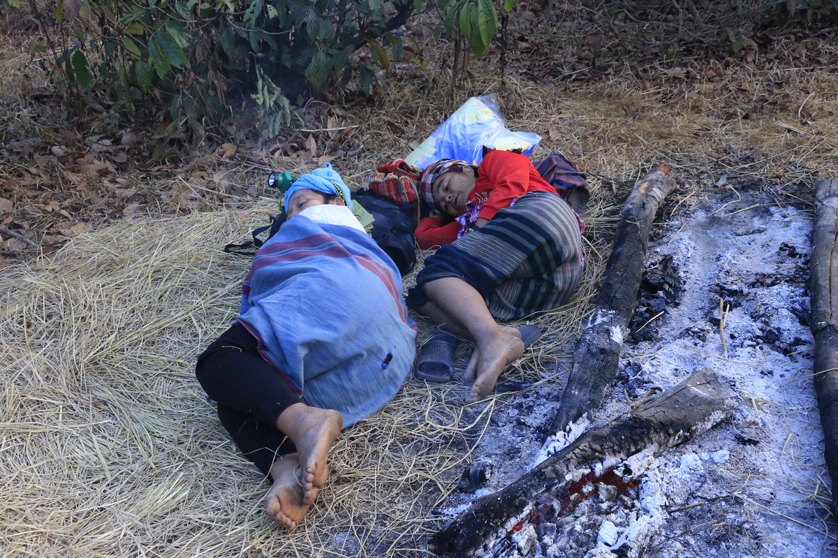 WahkusheeT's tweet photo. Burma army continues Attacking and shelling our villages and hunting us down while violently cracking down on peaceful demonstrators in the cities / town. Currently, over 5000 pp have been displaced. Let us be united in this fight! https://t.co/fbhPh0yoWo