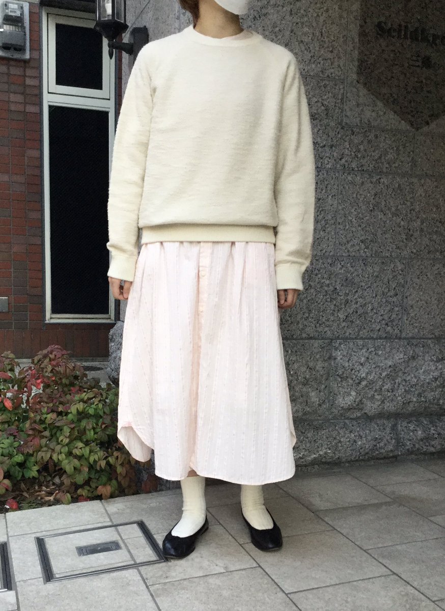 nrkyoto's tweet photo. ：crepuscule：

▶︎ ニットプルオーバー
カラー:NATURAL(着用)、BEIGE、MINT

柔らかな綿素材のニットプルオーバー。
程よくゆったりとしたサイズ感で着心地も良く、
おちついた淡い色味がどんなコーデにも馴染みます。

#nestRobe #ネストローブ #京都 #kyoto
#crepuscule #クレプスキュール https://t.co/D4jat14jKB