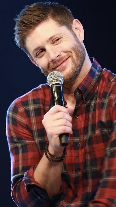 HAPPY BIRTHDAY MR JENSEN ACKLES SIR ILYSM MWAH HAVE A GOOD DAY !! 