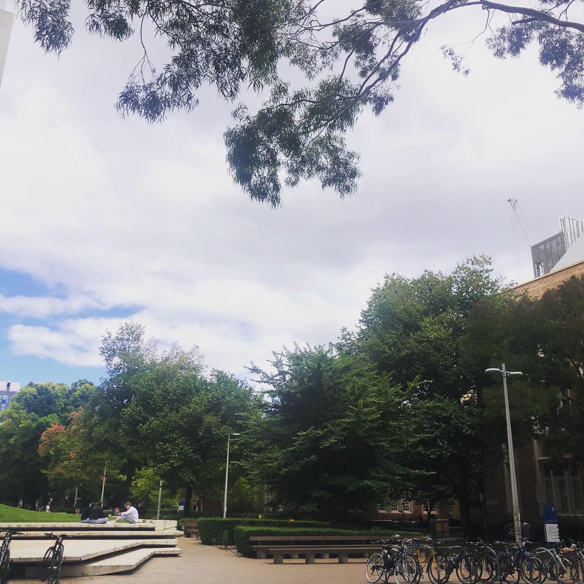 ihnji's tweet photo. good to be back ! #backtoschool #uni #enjoywhileitlasts 📚📝😁 https://t.co/lhZwwEaC6l
