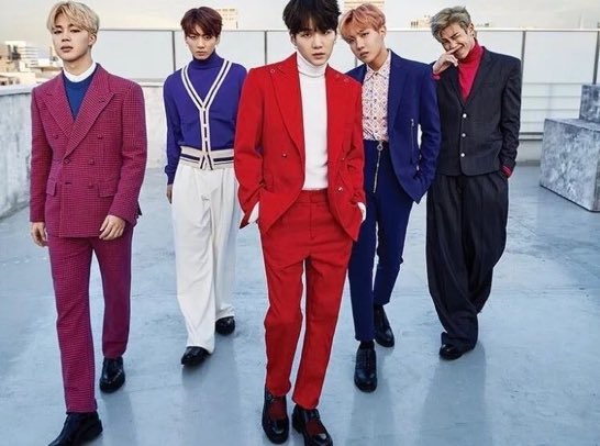 3rdGuyFromLeft's tweet photo. Center stage π₯π₯π₯
#MINARCH
#HappyBirthdaySUGA
#HappyBirthdayYoongi
#HappySUGAday
#KingYoongiDay
#OurGeniusMinPD https://t.co/NTFJ82bXzI