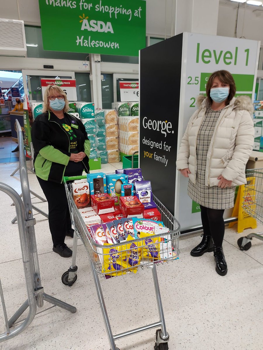 Children's Services - DGNHSFT (@teampaeds) on Twitter photo A big thank you to <a href="/asda/">Asda</a> Halesowen who have donated easter eggs to us for the children. Our deputy matron Jackie collecting the eggs โญ #teampeads #hospitalscanbefun #makingsmiles <a href="/KarenAn34868919/">Karen Anderson</a> <a href="/TayJule/">Julie Taylor</a> <a href="/LouiseGarratt1/">Louise Garratt</a> <a href="/DGNHSCharity/">DGNHS Charity ๐</a> A big thank you to <a href="/asda/">Asda</a> Halesowen who have donated easter eggs to us for the children. Our deputy matron Jackie collecting the eggs โญ #teampeads #hospitalscanbefun #makingsmiles <a href="/KarenAn34868919/">Karen Anderson</a> <a href="/TayJule/">Julie Taylor</a> <a href="/LouiseGarratt1/">Louise Garratt</a> <a href="/DGNHSCharity/">DGNHS Charity ๐</a>