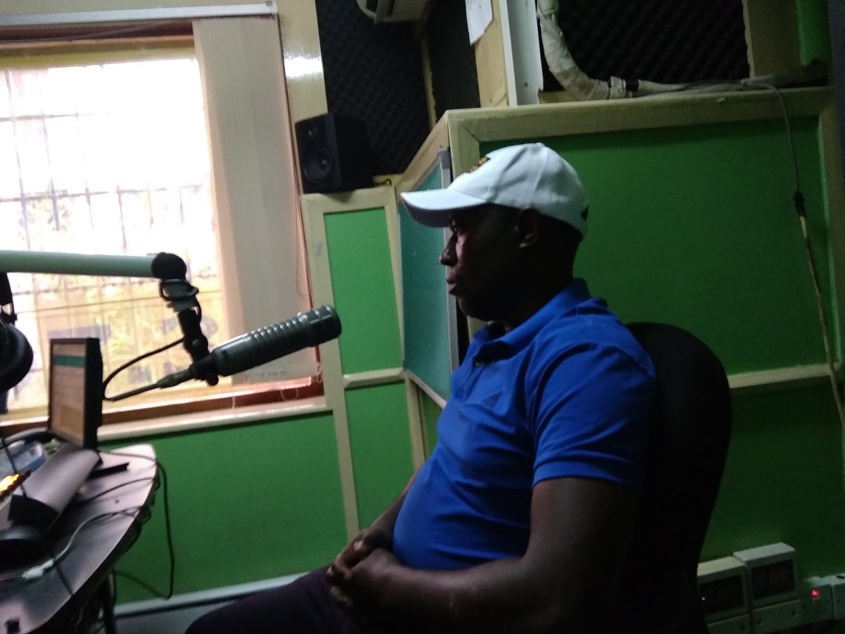 EdwardsMuhwezi's tweet photo. Together with #𝐓𝐄𝐅𝐀𝐥𝐮𝐦𝐧𝐢 Juliet of @FashionsKimuli during Radio TalkShow at @simbaradio in #Uganda discussing TEF Entrepreneurship Programme 2021. Applications are open Jan 1 - March 31, 2021. Apply on https://t.co/x9cGVHpIhP #TEF2021 #africanentrepreneurs https://t.co/lB2uayZHtP