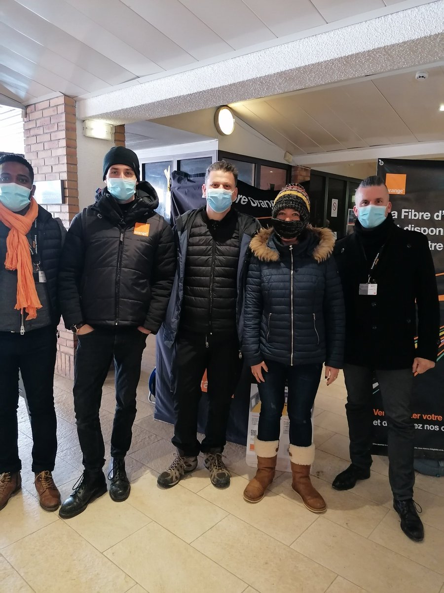 FranckLavagna's tweet photo. Les stations de ski des @AlpesMaritimes
sont désormais éligible à la fibre @OrangePACA sur le reseau #thd06
#attractivite #SmartCity
✨Merci
@VALBERGAlpesSud @Auron_Officiel
@Isola2000_06 et aux élus pour leur accueil chaleureux
@ca_ginesy @fabroncolette @agnellimylene https://t.co/DZ4WclH6Fr
