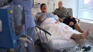 Told @ArielWalkerRp she could go home rest but she refuses. Atleast @PandoraBlackRp is watching Pheobe for us. Operation tomorrow