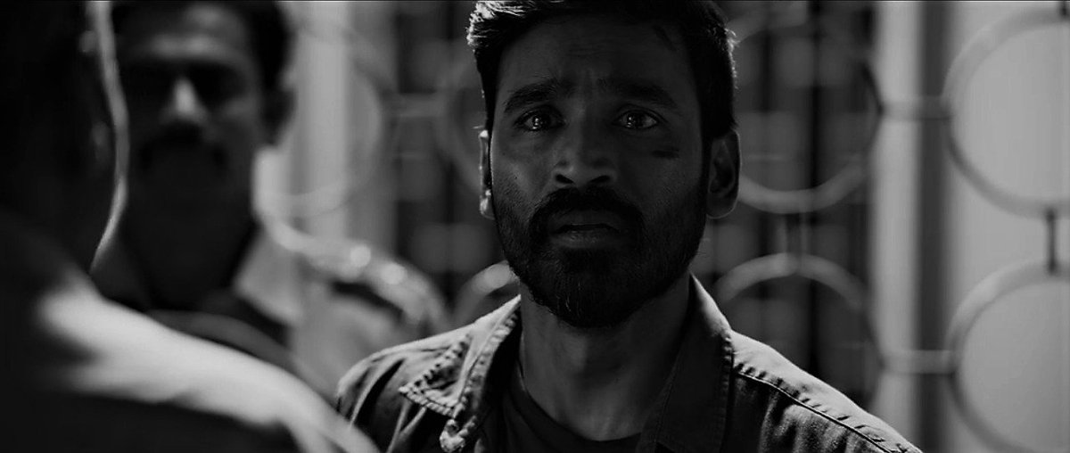 #EnaiNokiPaayumThota : @dhanushkraja God level acting with his eyes even when there are no dialogues.🔥These two frames absolutely impressed me.✨Such beautiful expressions. A very underrated movie! Tried a few edits. #Dhanush #Karnan #AtrangiRe #JagameThandhiram #dhanushkraja ❤️