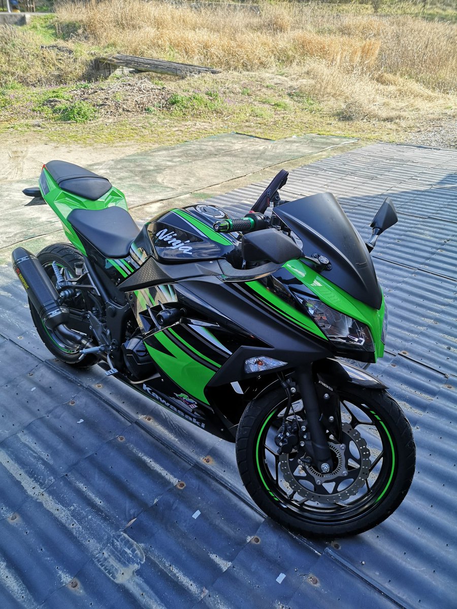 evareruka's tweet image. 最近バイク熱がやばいなー..
#Ninja250
#KRTedition