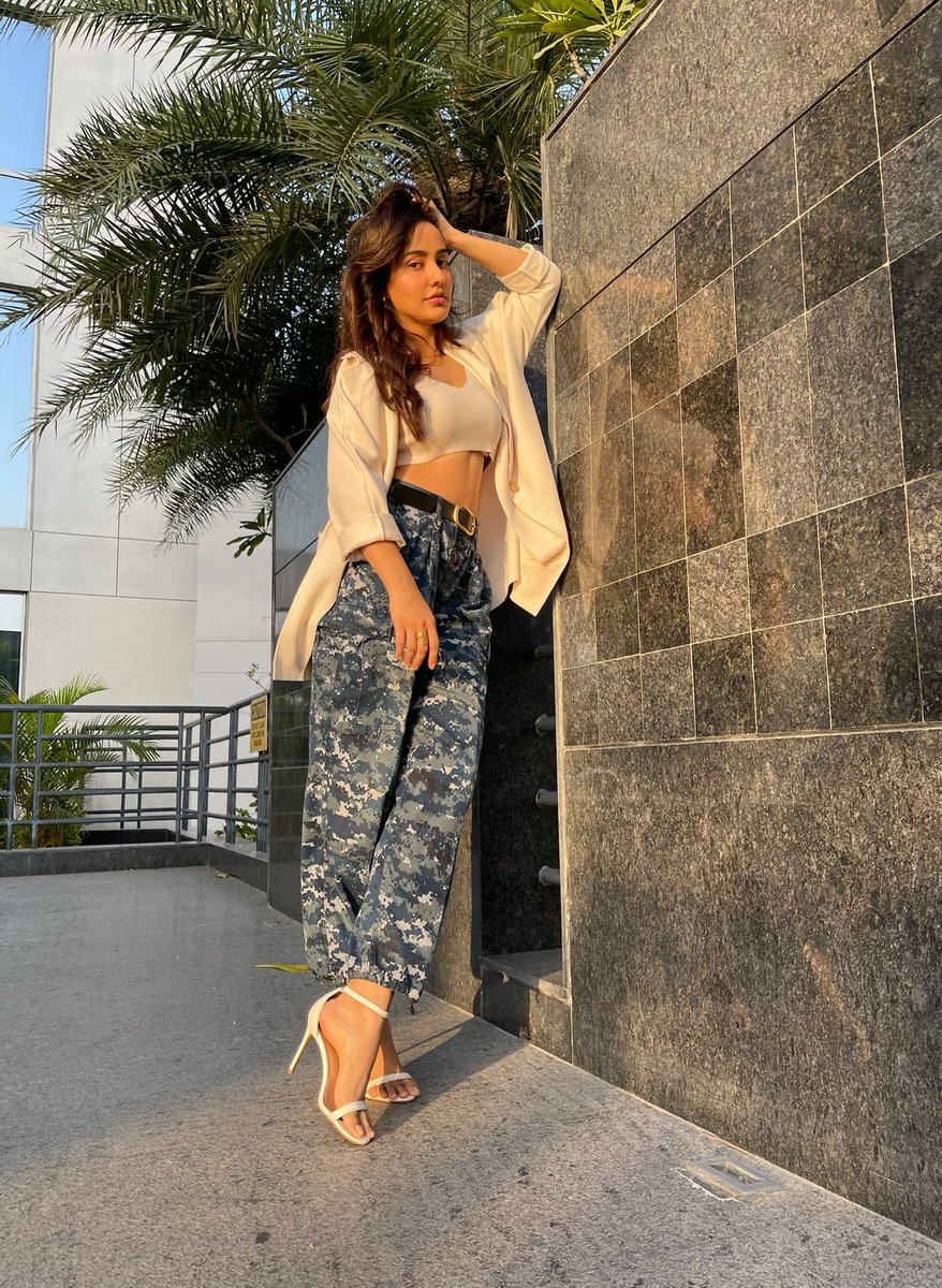 Officialneha's tweet photo. ☀️💫💕 https://t.co/YqLMeTSsPt