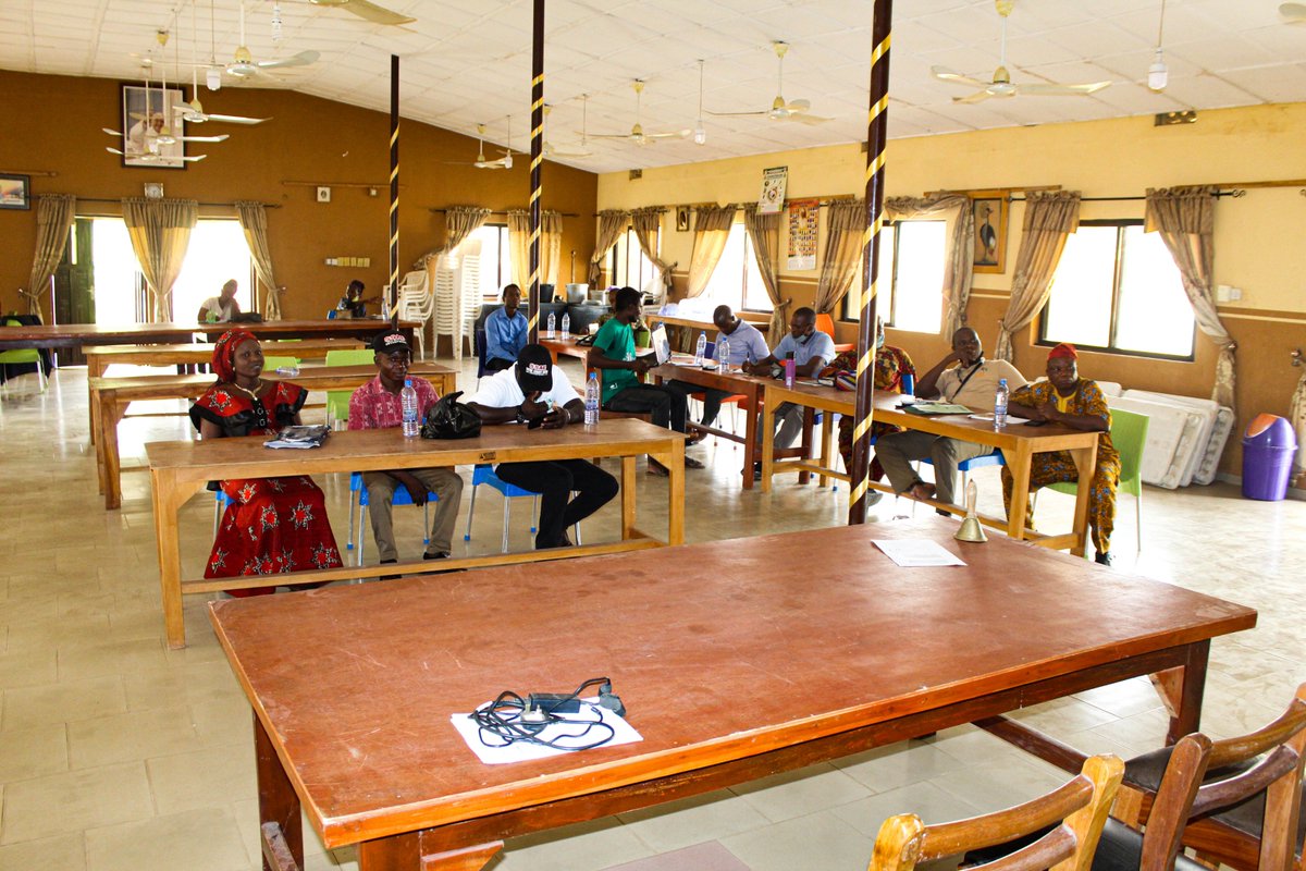 Jdpm_Oyo's tweet photo. Group brainstorming is one of the best ways of learning. The 2021 Provincial Exchange Forum (PEF) of Ibadan Province where Project officers across @Jdpm_Oyo @jdpmcosogbo1 @JdpcIbadan @jdpiekiti and #JDPI Oro, Kwara State under the #Rural Development Programme was held PC,Awe Town https://t.co/xVs2uWqtSW