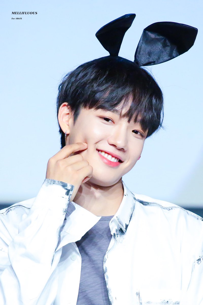 영나언니♡.•°🧡💚 tweet media