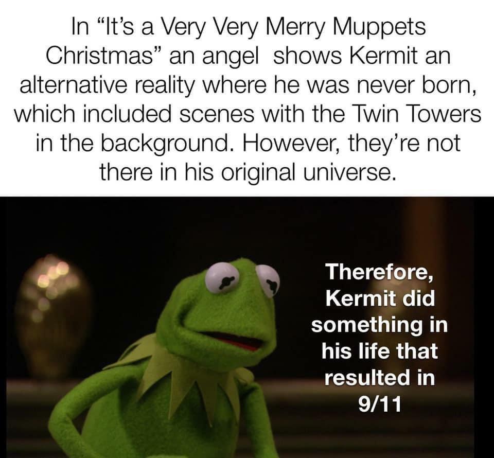 Very very muppet Christmas (2002) overlooked/missed detail while filming  and editing.