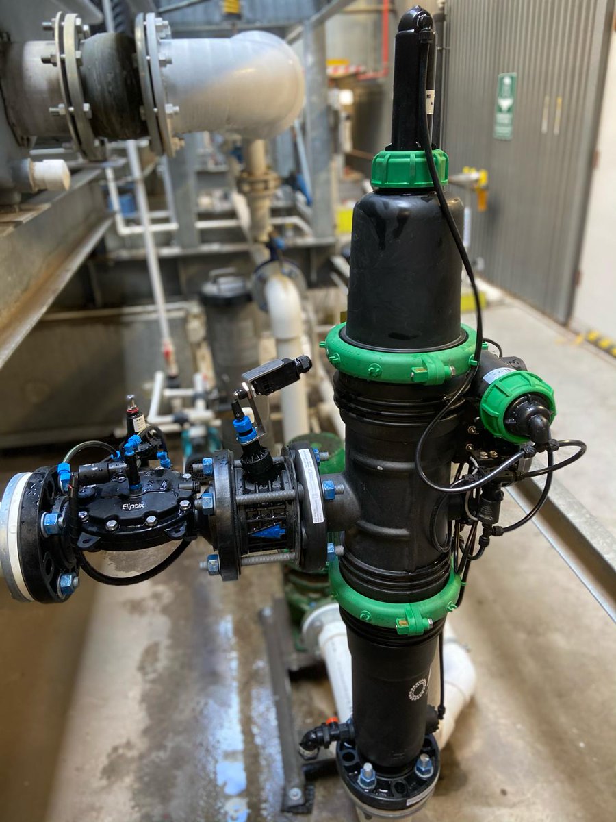 AmiadWaterSyst's tweet photo. One of two new Amiad 3” Mini Sigma units on some cooling towers in Melbourne CBD. Filtration degree 100 micron, flow rate 30m3/h, and 2.5 bar operating pressure.
#AmiadOriginal #MastersOfFiltration https://t.co/EsIoUkPb7D
