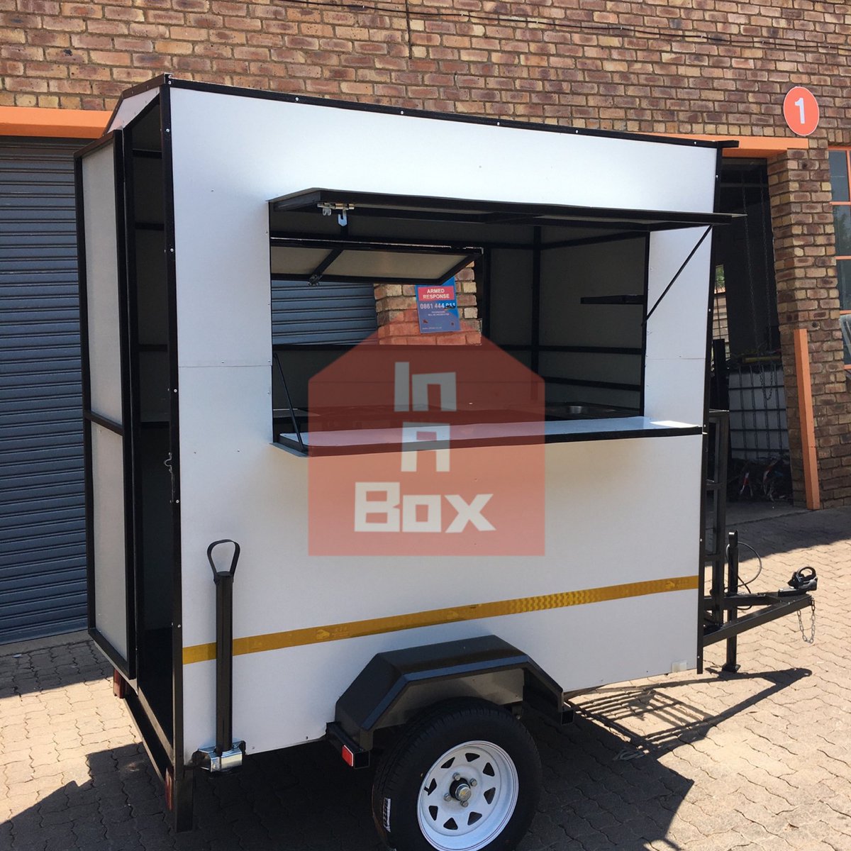 mobiletrailersA's tweet photo. #KrunchWithKhutso We are the biggest manufacturers of mobile kitchens in South Africa. Our trailers are the most affordable starting at R21000, kitchens come fully fitted and licensed. We at 📍12 Vervoer Street kya sands randburg Jhb 📞📞whatsapp or call us on 062 465 8429 https://t.co/CUADI2ivyA