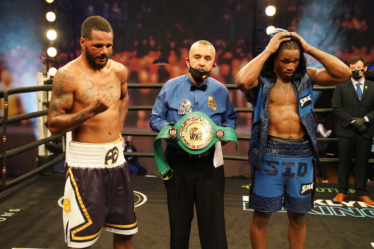 WorldBoxingNews's tweet photo. Anthony Dirrell, Kyrone Davis battle to split draw in WBC eliminator https://t.co/ZzkXS8MVY7 #DirrellDavis https://t.co/7KAsnmbmR6