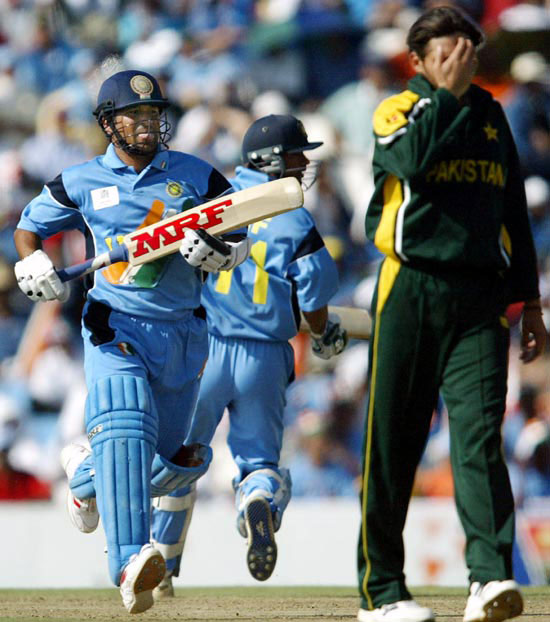 Happy birthday Shahid Afridi.
Thank you for return gift on 2003  