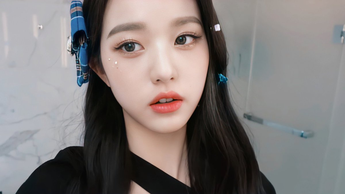 JWYtime's tweet photo. #장원영 #JANGWONYOUNG #원영 #WONYOUNG https://t.co/WrKJvqgHOn