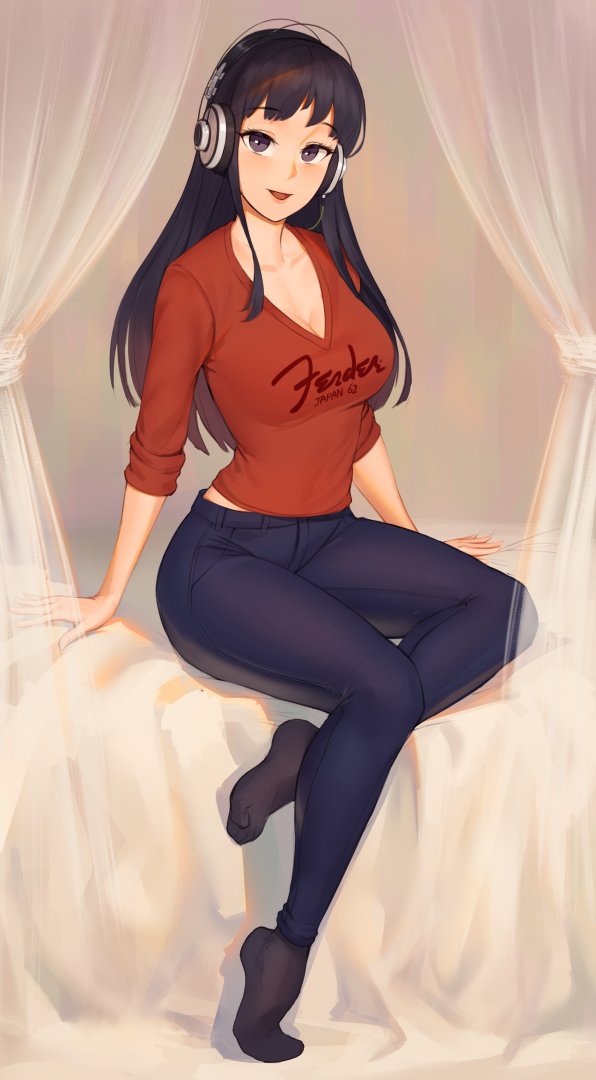 Mio from K-On with AKG Q701 for @JourPT !

#headphonegirl