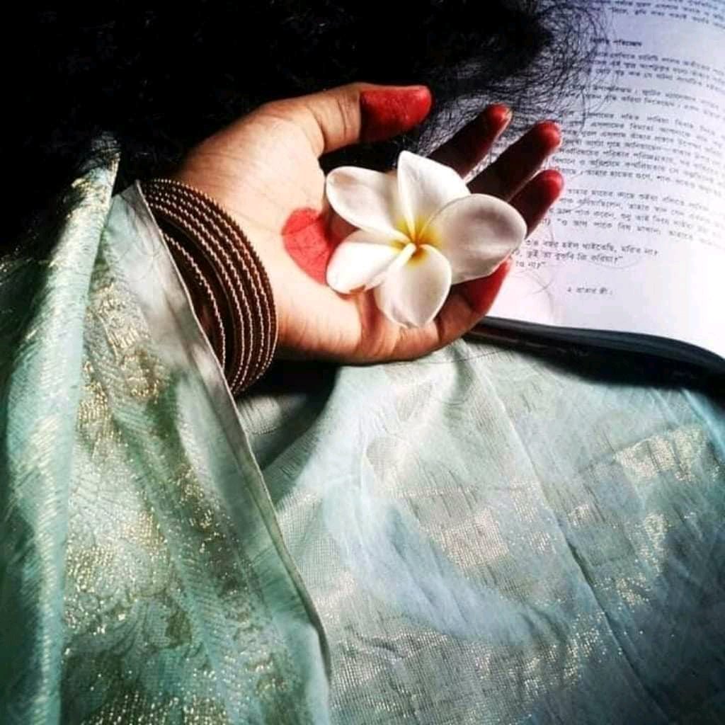 MilliIslam's tweet photo. - খুব সম্ভবত প্রেমিকার পর পৃথিবীর সবচাইতে সুন্দর ফুল কাঠগোলাপ!'🖤🌸

#মিলি https://t.co/prqpSGBZKC