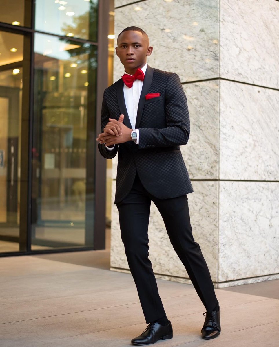 CSquaredSA's tweet image. A pop of colour adds a perfect touch to the groomsmen attires. Shop our suits, tuxes, and accessories for your big day at the FAB Bridal Expo on the 13 – 14th March 2021 at Venue D’ Aria from 09:00 am. #DressYourSoul #csquaredtrends #WeddingSZN