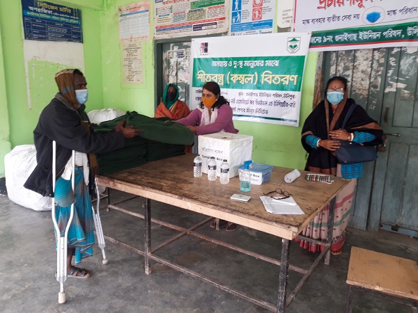 Kurigram, Bangladesh: in latest #VoicesFromTheFrontline story, Farida Easmin tells how she & other women have organised to combat Covid-19 in the midst of monsoon flooding: bit.ly/2OeGAtS Md Fahad Hossain reports. @ICCCAD @SouthSouthNorth @ODIclimate @ICLEISouthAsia