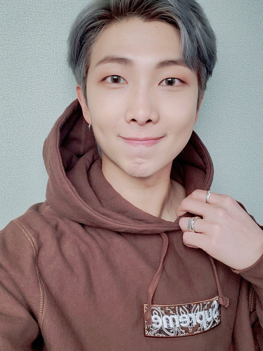 Namjoon weverse güncellemesi:') şu güzelliğe bakın T.T