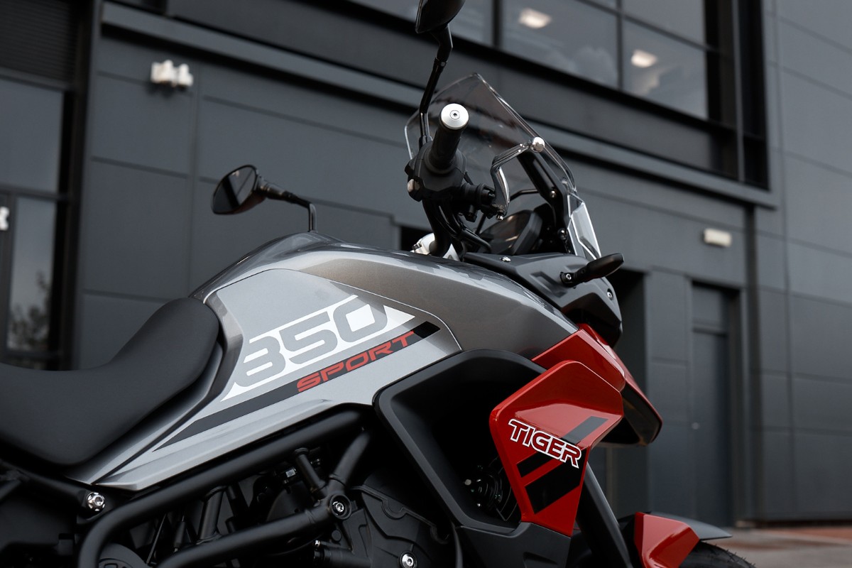 AutoTalkBlog's tweet photo. Designed to thrill but tailored for the confidence you need. #Tiger850Sport opens doors for new adventure experiences. @IndiaTriumph
#ForTheRide #TriumphIndia #Tiger850Sport #Auto #autotalkblog #automation #AUTOMATION #automobiles #Triumph #entrepreneur https://t.co/LZFSpuHGB1