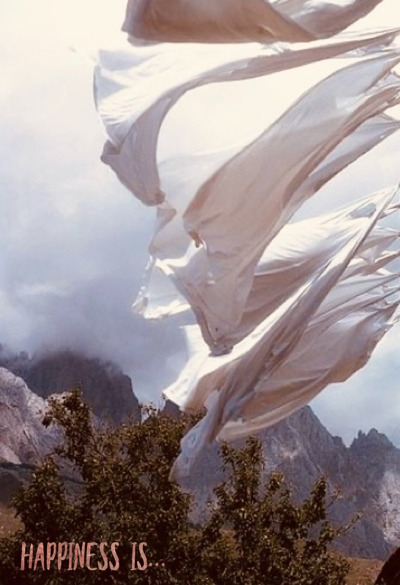 adele_mckillop's tweet image. Wishing you all a Happy Monday and a very happy month of March! 😀

May March bring us many, many “line dried washing” days because happiness is... line dried washing! 💯😃 😂☀️ 🌬 ⛅️ ❤️🏴󠁧󠁢󠁳󠁣󠁴󠁿 Who agrees? 👇#March2021 #linedried #March1st #happymonday #Perthshire