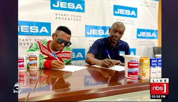 Fireliglntfi's tweet photo. Rapper @FFameica landed an ambassadorial deal with Jesa Milk. The newly signed deal will see him influence for all Jesa Milk products.

Congrats to the Jesa Bwoy.

#NBSAfter5 #NextMediaEnt #NBSUpdates https://t.co/reeRz3N9vo