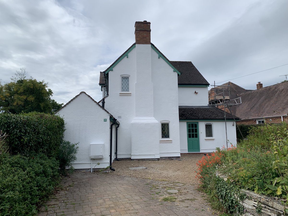 render_and's tweet image. At The Render And Coating Company, we transform your roof and exterior walls in three phases, Clean, Repair, Coat. This gives your home not only protection and guarantees for years to come, it restores your home to its former glory. Contact us for more info
Links are in our bio