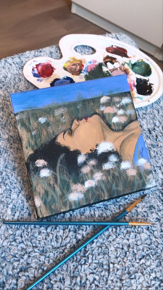 Haven't been painting on canvas for a while, damn it feels good✨