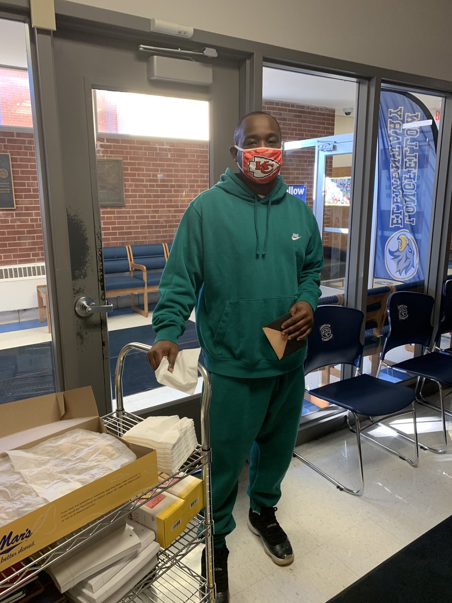 LongfellowElementary tweet media