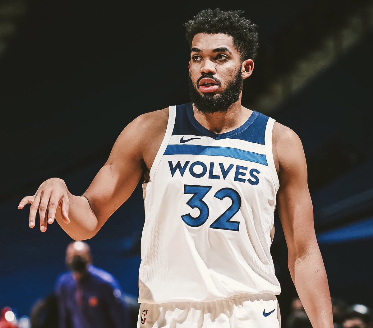 In the last 35 games Karl-Anthony Towns has played in, the Timberwolves record is 5-30.
Should KAT consider forcing his way out of MN? https://t.co/qPfWcmgoDD