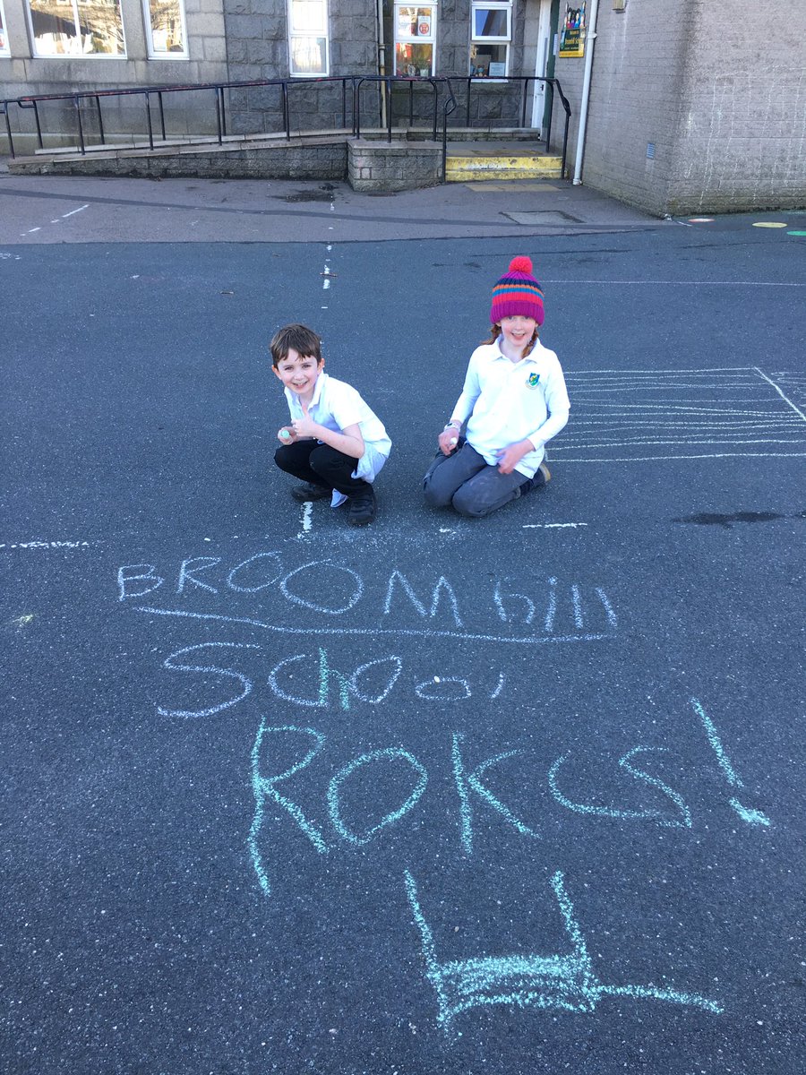 Can you tell we were glad to be back last week! <a href="/SchoolBroomhill/">BroomhillSchool</a> #learningeveryday #doitthebroomhillway