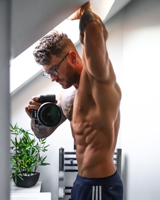 Selfie 🤳 https://t.co/wRsRW4uH2G