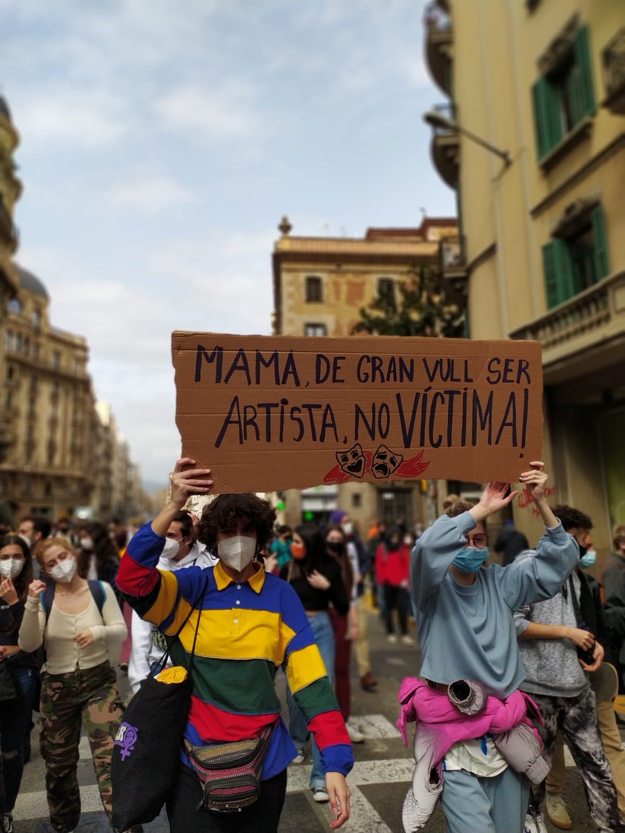 Abús Art tweet media