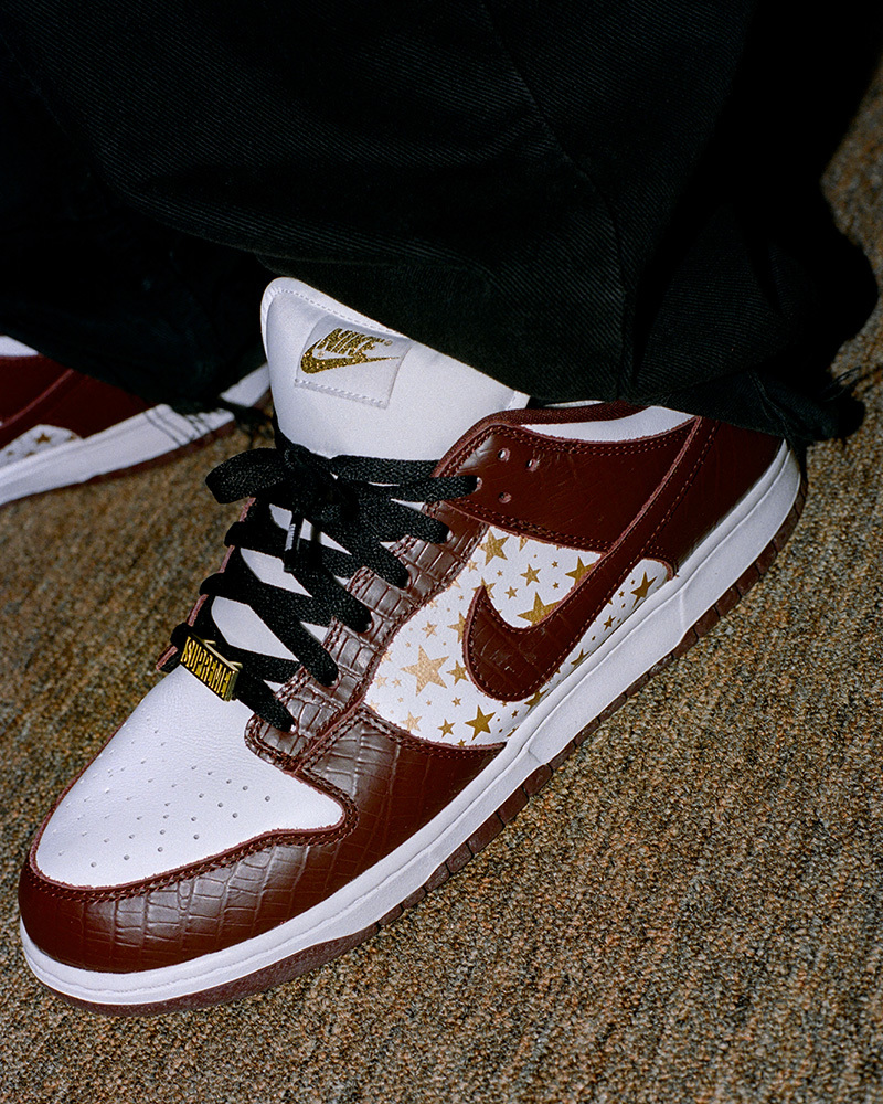 Supreme® / Nike SB Dunk Pack

Officially announced, releasing March 4th in four colourways. Retail expected to be $110 available in limited quantities. 

Which colourway will you be going after ?!