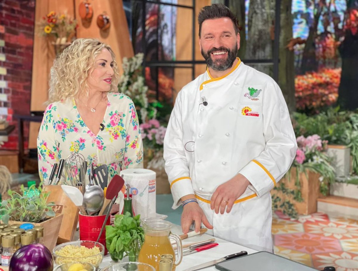 [link alla ricetta] Minestrone “Ricco &amp; Buono” di <a href="/ricchebono/">Ivano RicchebonoCook</a> - <a href="/antoclerici/">Antonella Clerici⭐️</a> <a href="/StandByMeTV/">Stand By Me</a> #ESempreMezzogiorno #1marzo facebook.com/sempremezzogio…