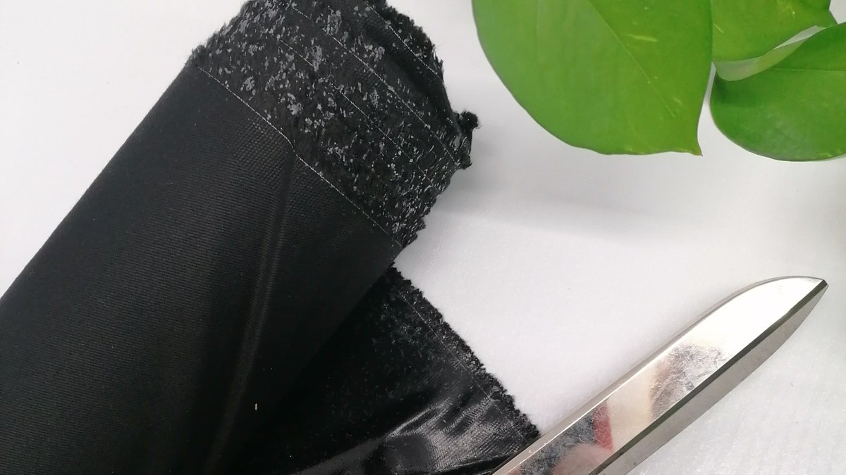 rjleatherstudio's tweet photo. So picking up where I left of last week, IRONING AND STABLISERS. This is my absolute go to favourite stabiliser. Its an iron on cotton drill iron. I use it on practically all of my bag designs.  #photooftheday #followme #leatherbagcourse #leathercraft #onlinecourse #learn https://t.co/uAY9dsuVnZ