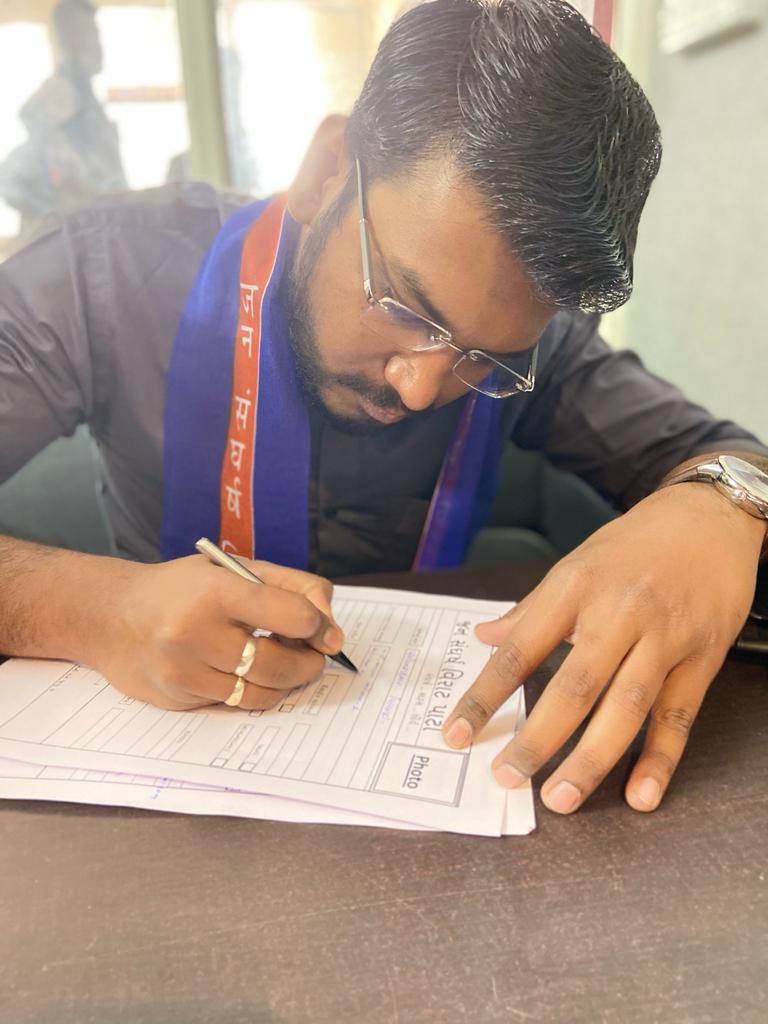 jsvpup's tweet photo. 'संगठन संरचना पर्व सदस्यता अभियान-2021' के शुभारंभ के अवसर पर सोमवार (1 मार्च) को गुजरात में आयोजित कार्यक्रम के कुछ दृश्य।
जन संघर्ष विराट पार्टी के सदस्य बनने के लिए 999879937 पर व्हाट्स एप करें।
अथवा पार्टी की वेबसाइट पर मेंबरशिप फॉर्म भरें
https://t.co/QHDiYZHxBD
#JOINJSVP https://t.co/Umw5S5iwkZ