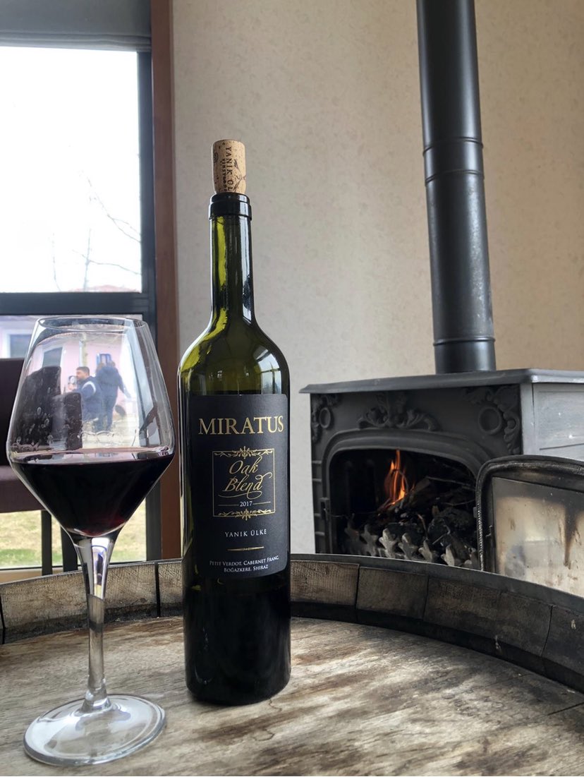 Hoş geldin Mart!❤️

Sipariş için: 

📞+90 236 847 21 21
📱+90 555 004 55 45
✉️info@yanikulke.com

#yanıkülke #yanıkülkebağları #villaestet #lokantaestet #manisa #kula #bağ #aşk #içegebağrotası #şarap #wine #winelover #şarapkeyfi #şarapsever #kalite #keşfet #lezzet