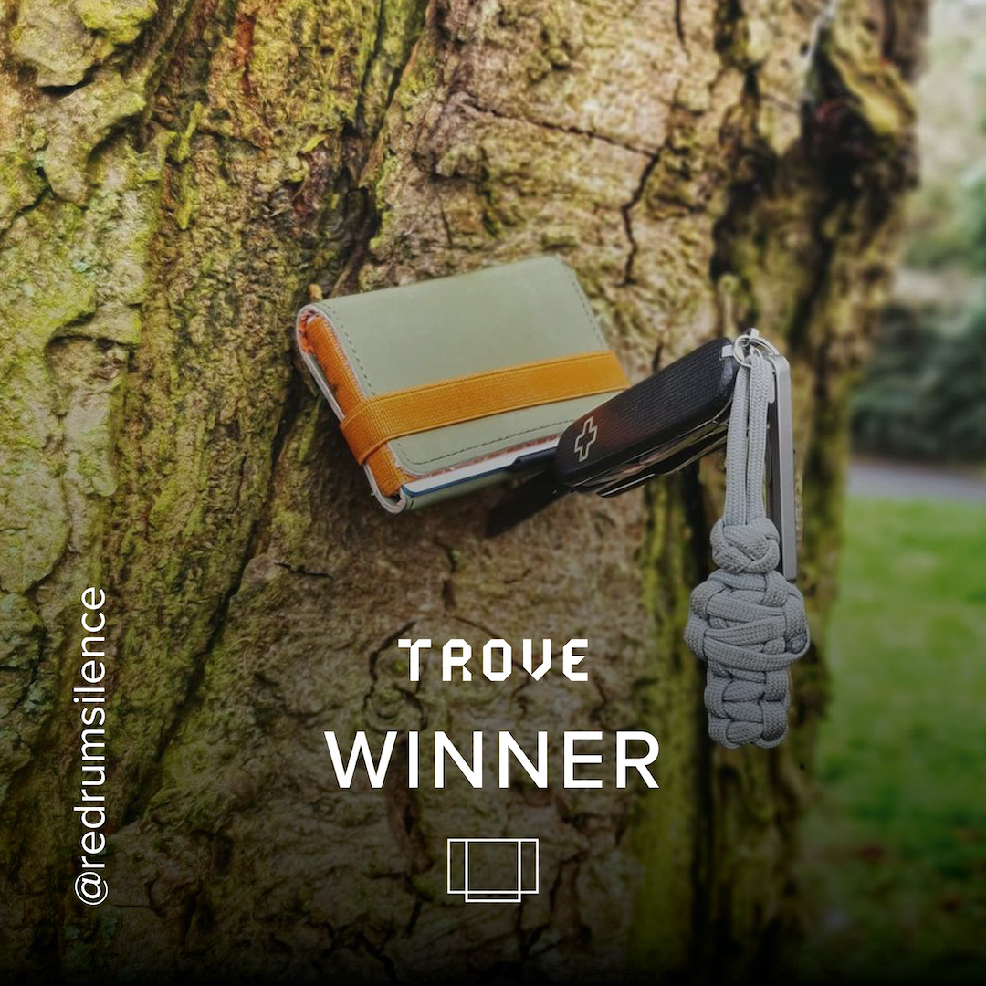 Trovecc's tweet photo. We have a winner for the #WINMYTROVE February competition! 🌟
Hats off to @redrumsilence for such a creative shot...definitely a winning post. Big congrats!
#TROVE #SlimWallet #SlimWallets #LeatherSlimWallet #WinMyTrove https://t.co/M0u6osstRZ
