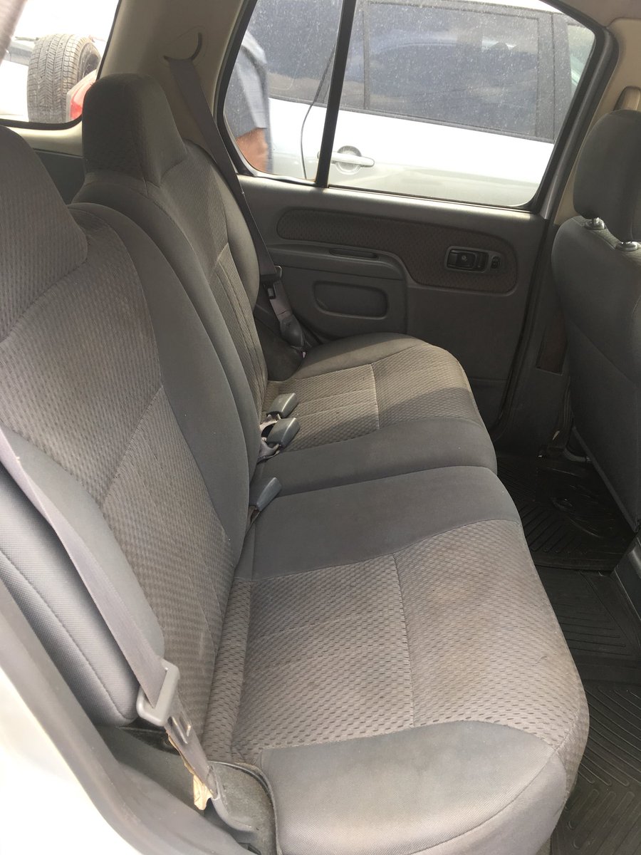 OrcbLimited's tweet image. Nissan Xterra 2002 model Nig used, price:1m but slightly negotiable, location: Ikeja, if interested call 08180910184