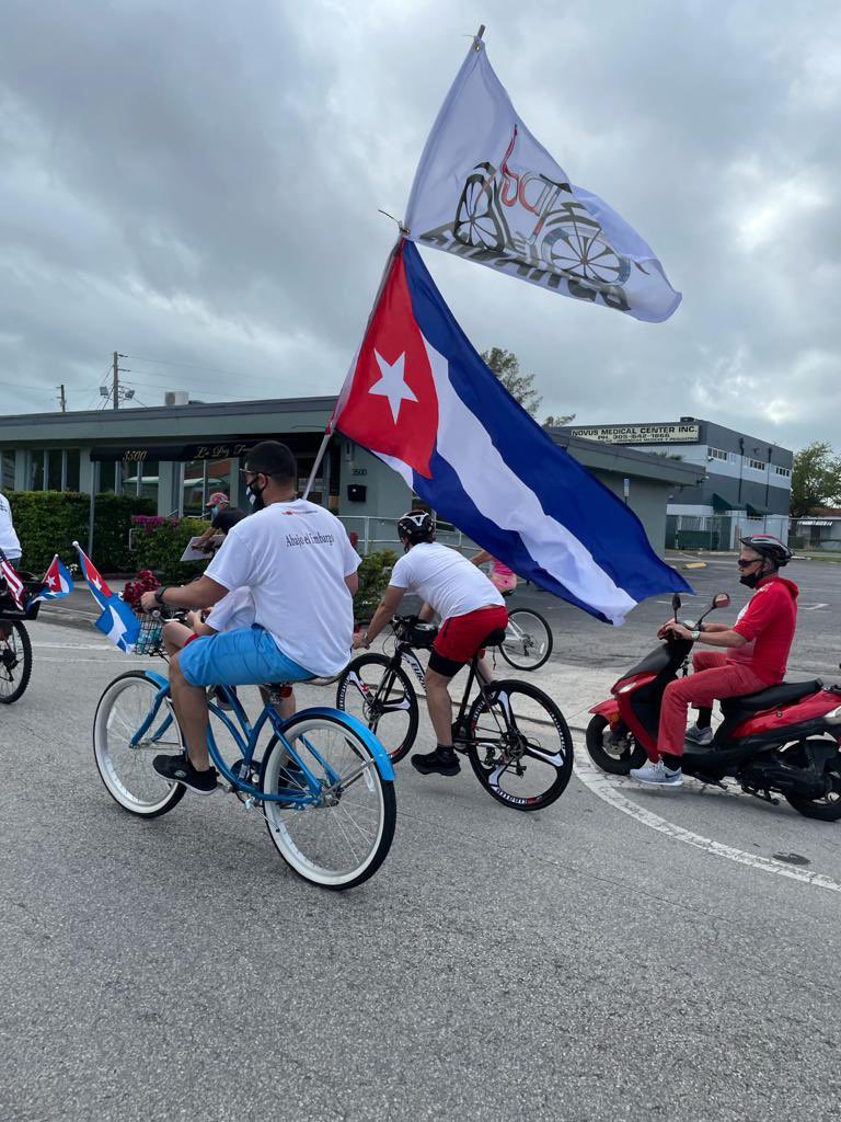 Emigrados dignos recorrieron en caravana 7 ciudades de EE. UU. y Canadá reclamando #NoMásBloqueo a Cuba. La #Patria vive en ellos, donde quiera que estén. #SomosCuba #CubaViva