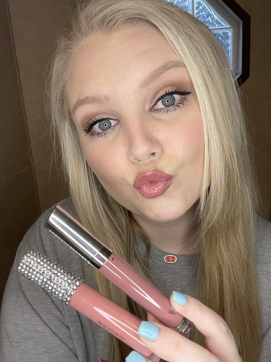 AshlynBrookeee's tweet photo. y’all NEED this look in your life!!!  😍🤩 https://t.co/1IZoHw1HGM https://t.co/vjcm7Ab2s4